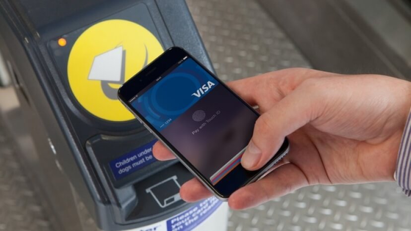 london-rail-passengers-can-now-use-apple-pay-railway-news