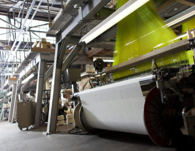 Flat-woven fabric looms