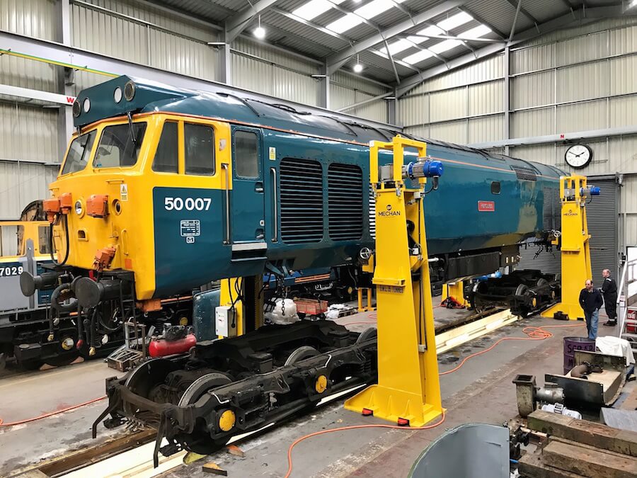 Bespoke Railcar Lifting Jacks