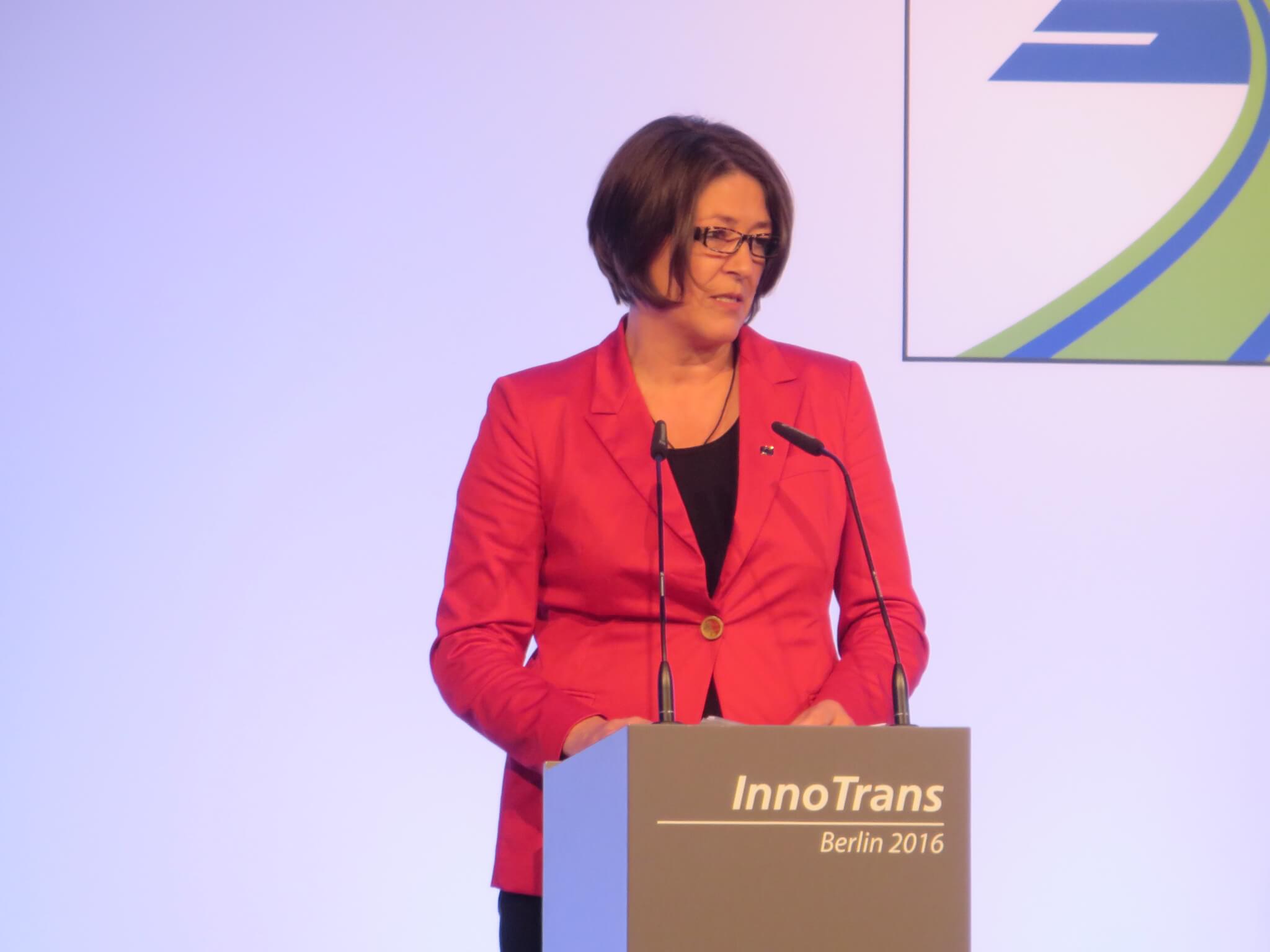 Violeta Bulc will present Shift2Rail awards at InnoTrans 2018