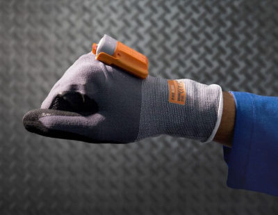 Germany: DB Schenker Starts Using Intelligent Scanning Glove in Eching Warehouse