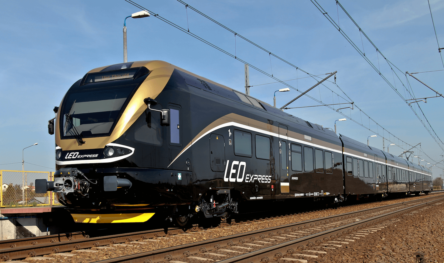 Leo Express Train
