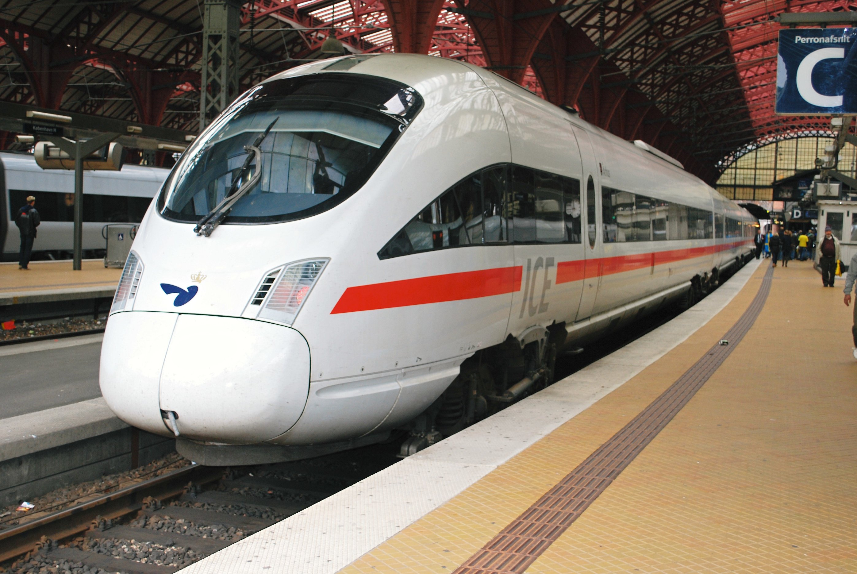 Deutsche Bahn's ICE train - improving energy efficiency in rail