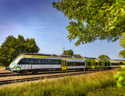 Bombardier Reveals New Battery-powered Train in a World First