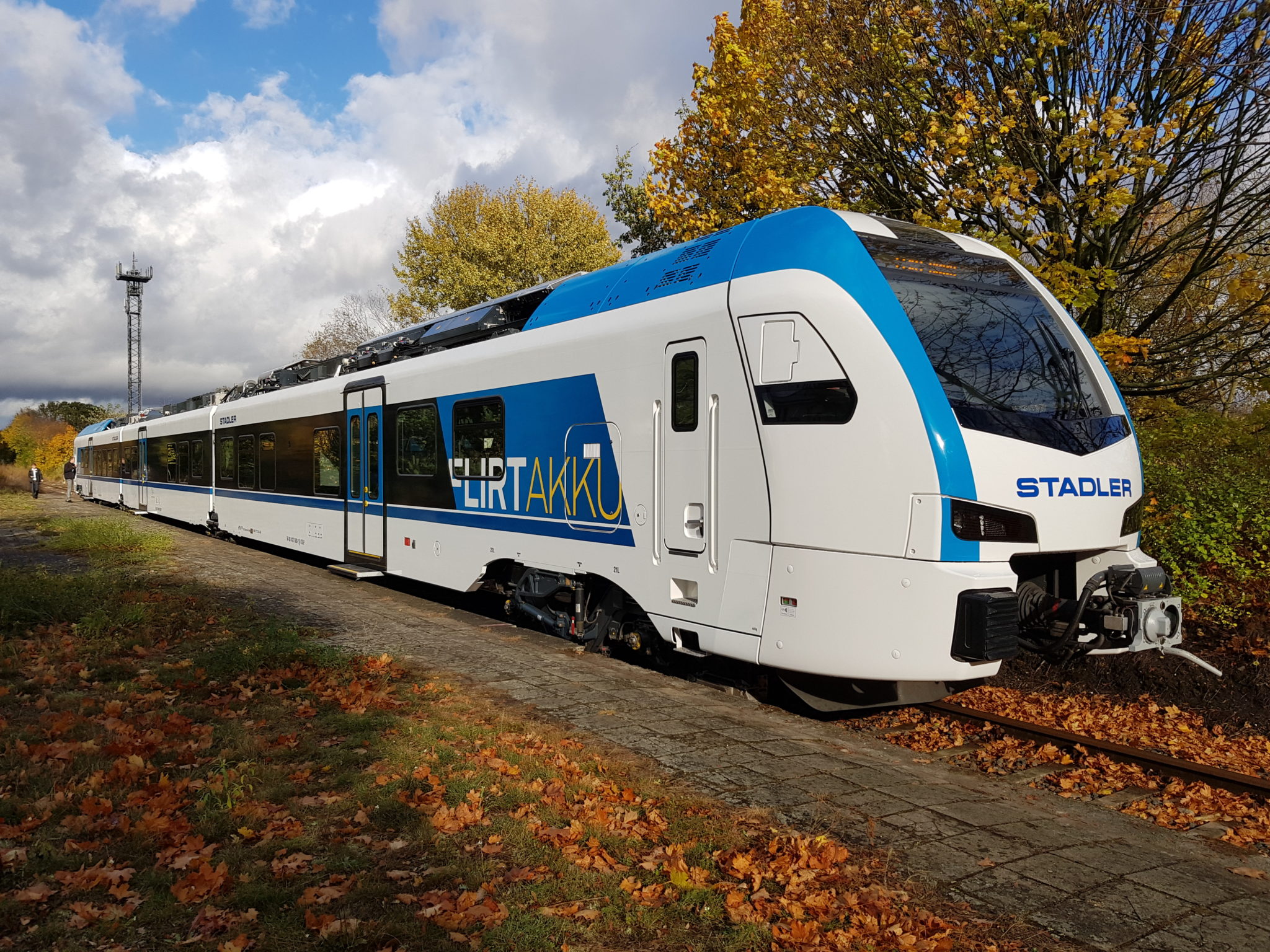 Stadler Presents New Flirt Akku For The First Time 