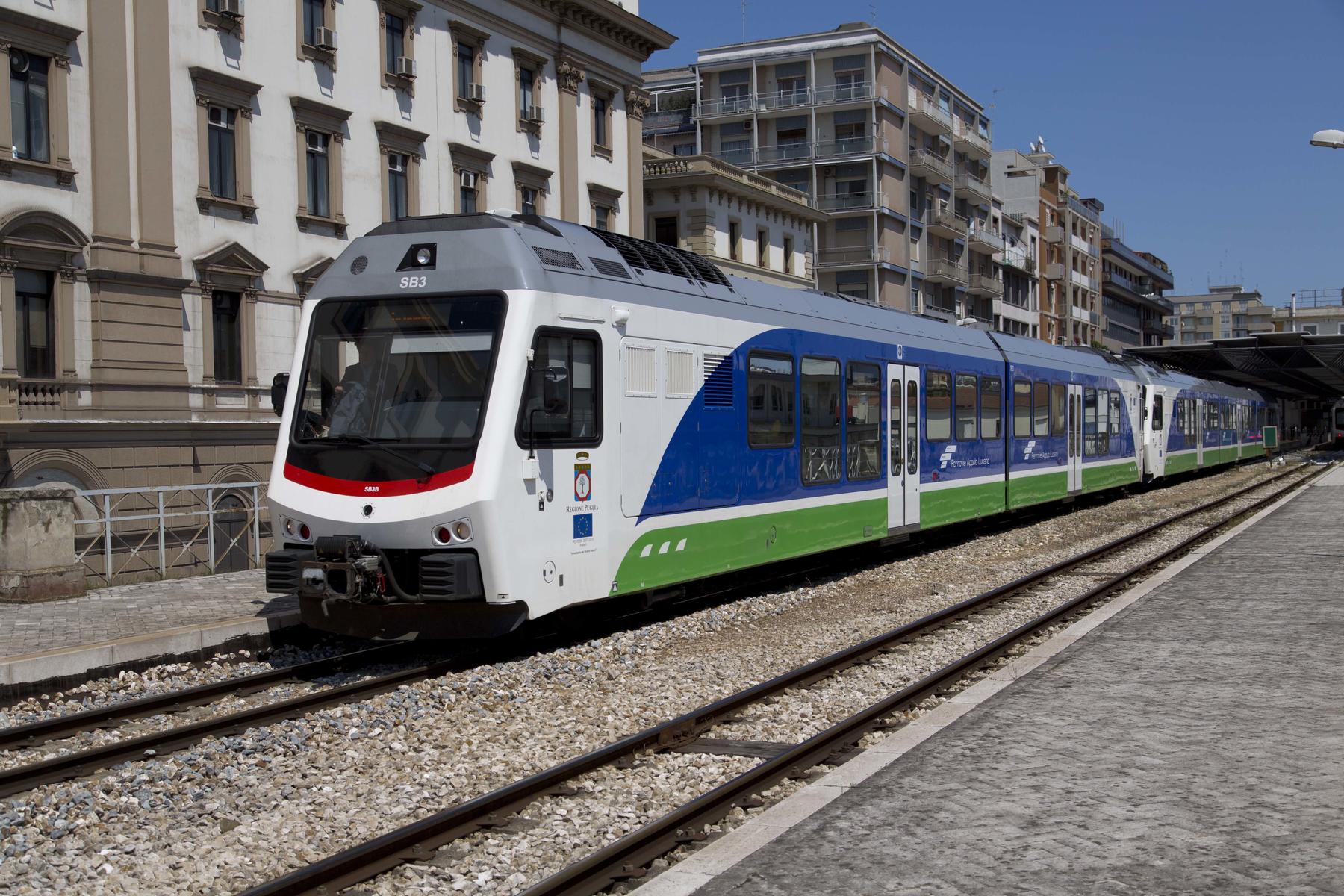 FAL orders 4 Stadler narrow-gauge trains