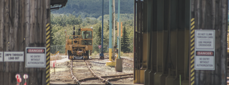 Operational Safety Practices for Working On and Around Rails