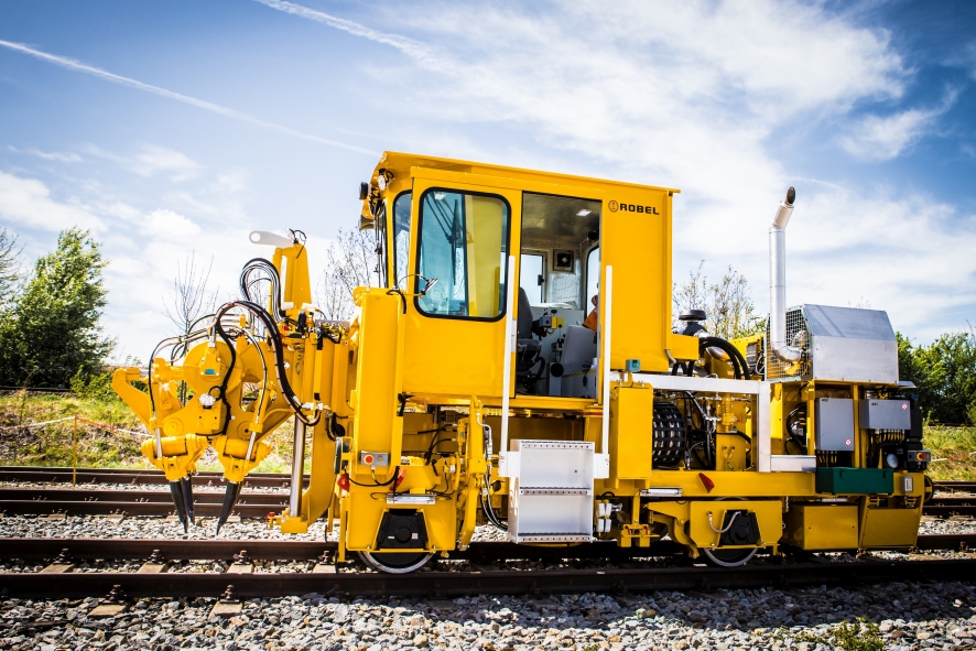 ROMITAMP New Robel Tamping Machines for the UK RailwayNews