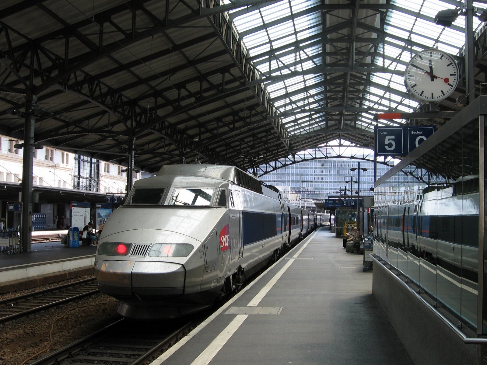Lausanne railway station