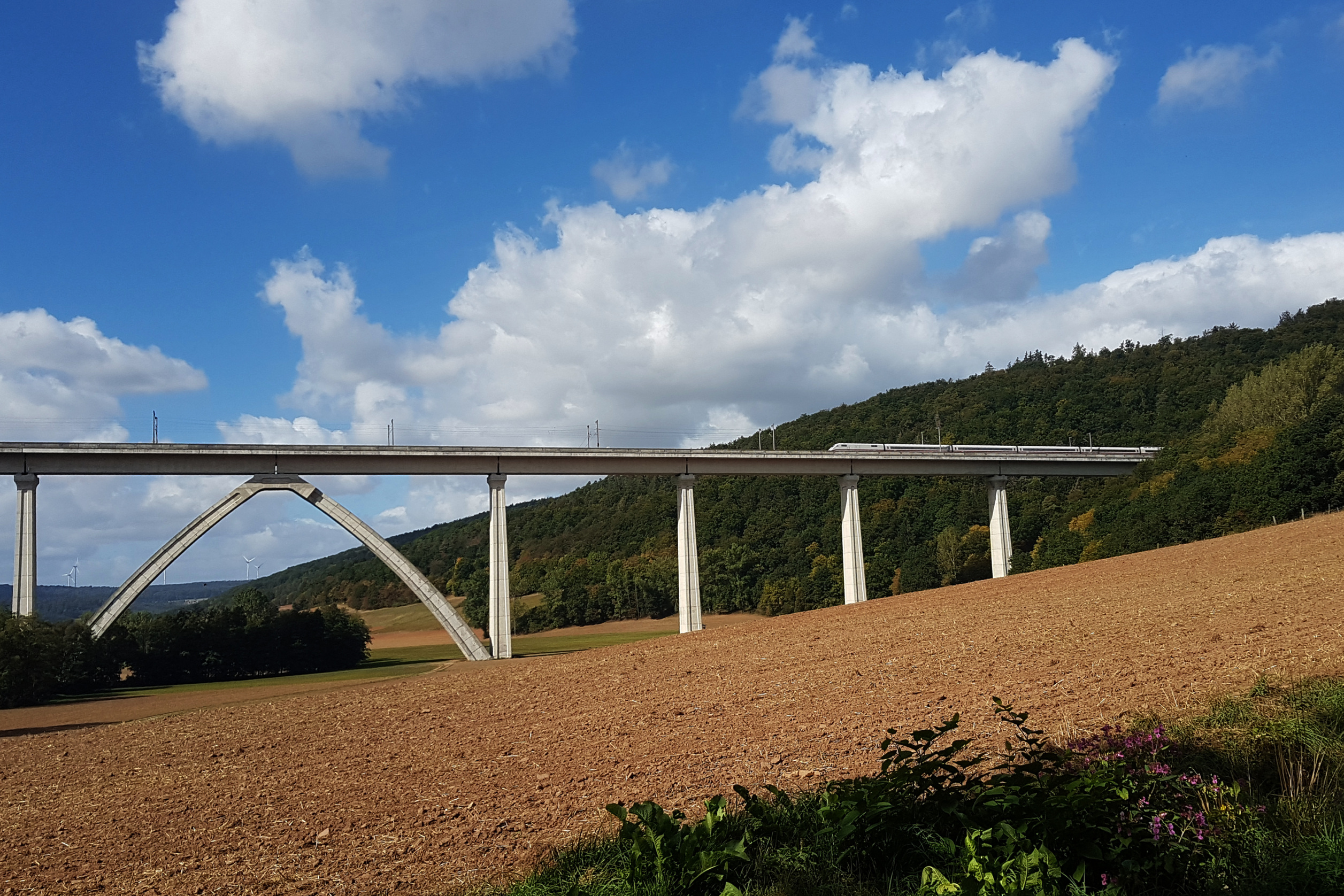 Deutsche Bahn white rails test bridge