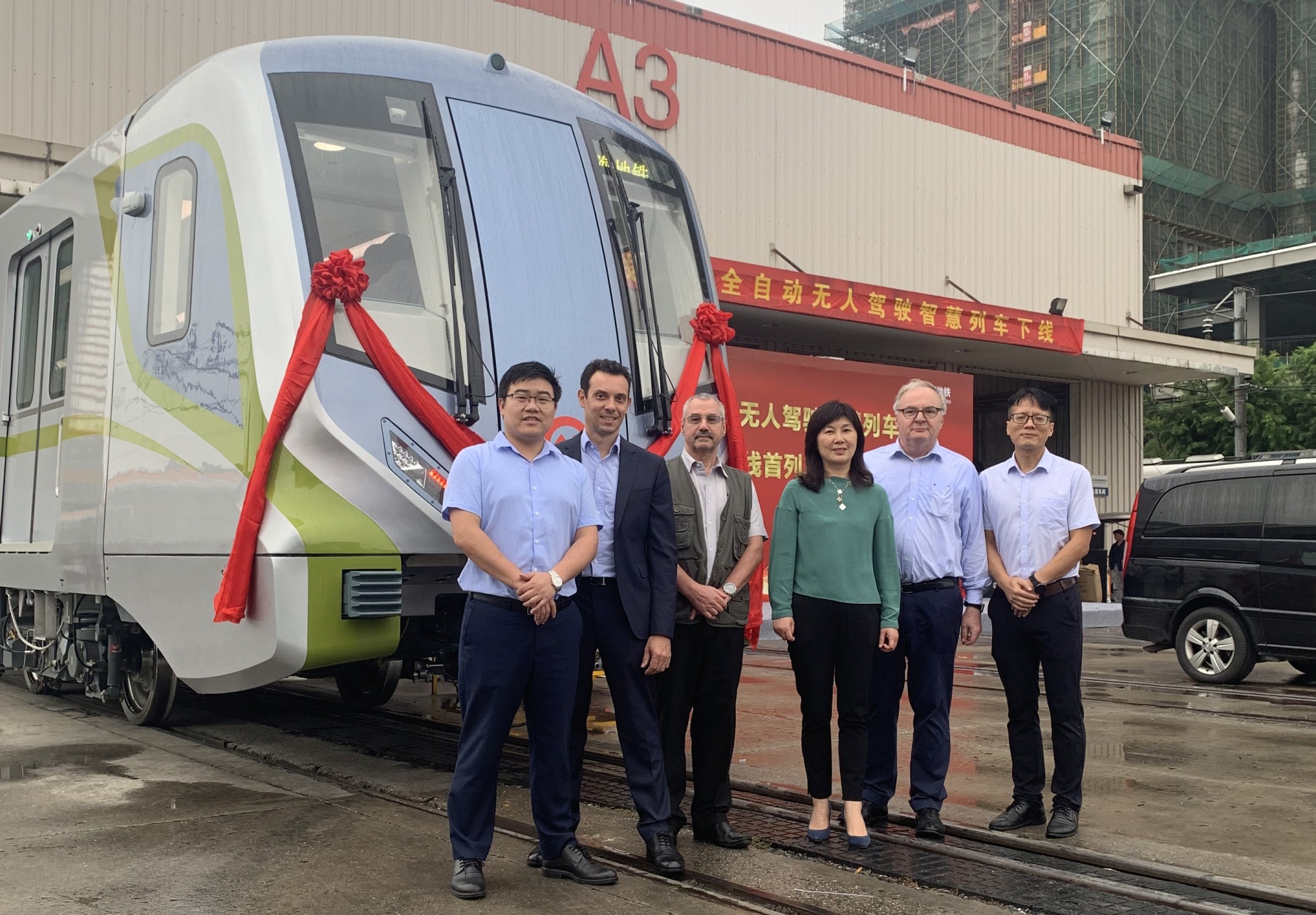 Bombardier Shanghai metro train with MITRAC propulsion system