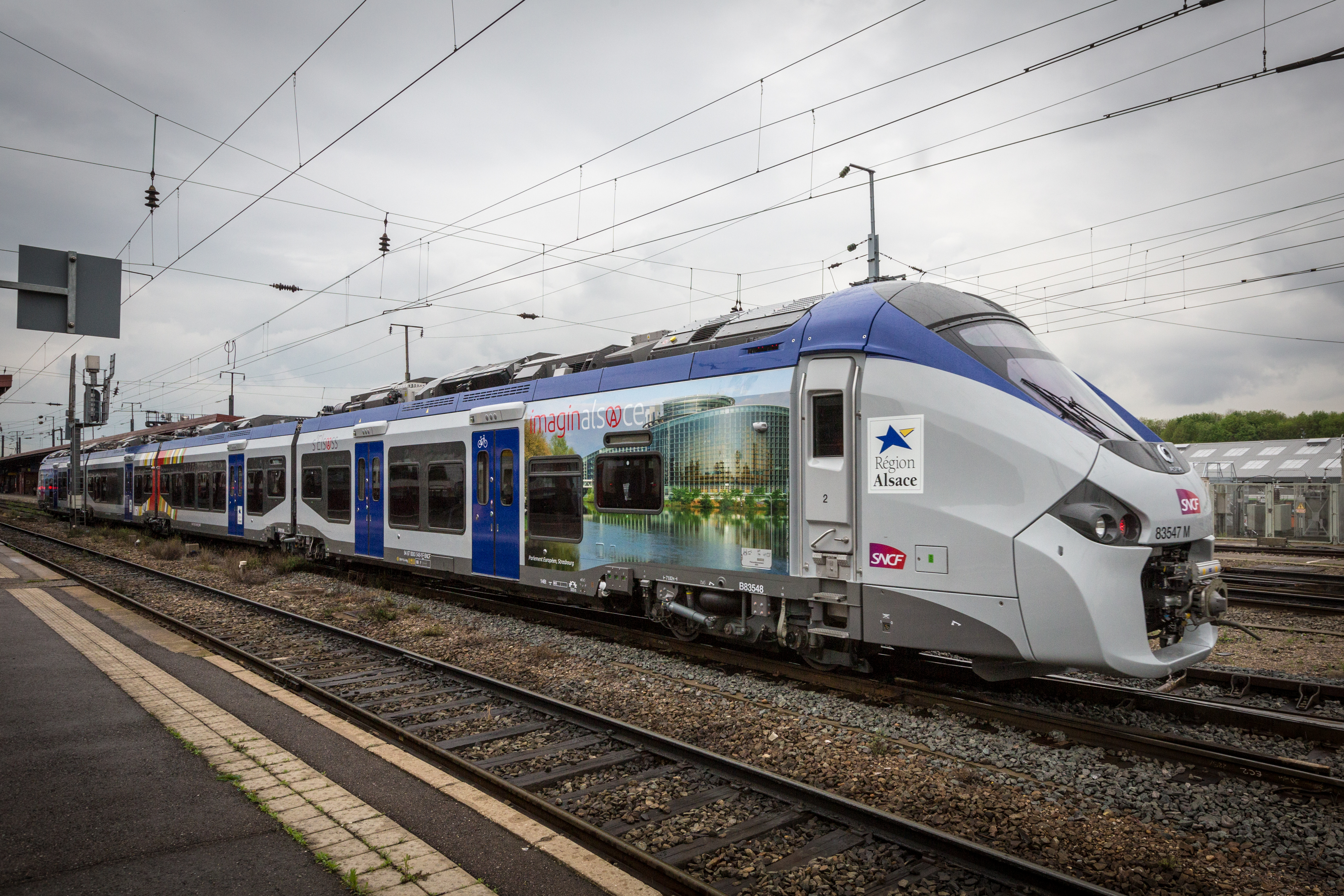 An Alstom Coradia Régiolis in TER Alsace livery in France's Grand Est region