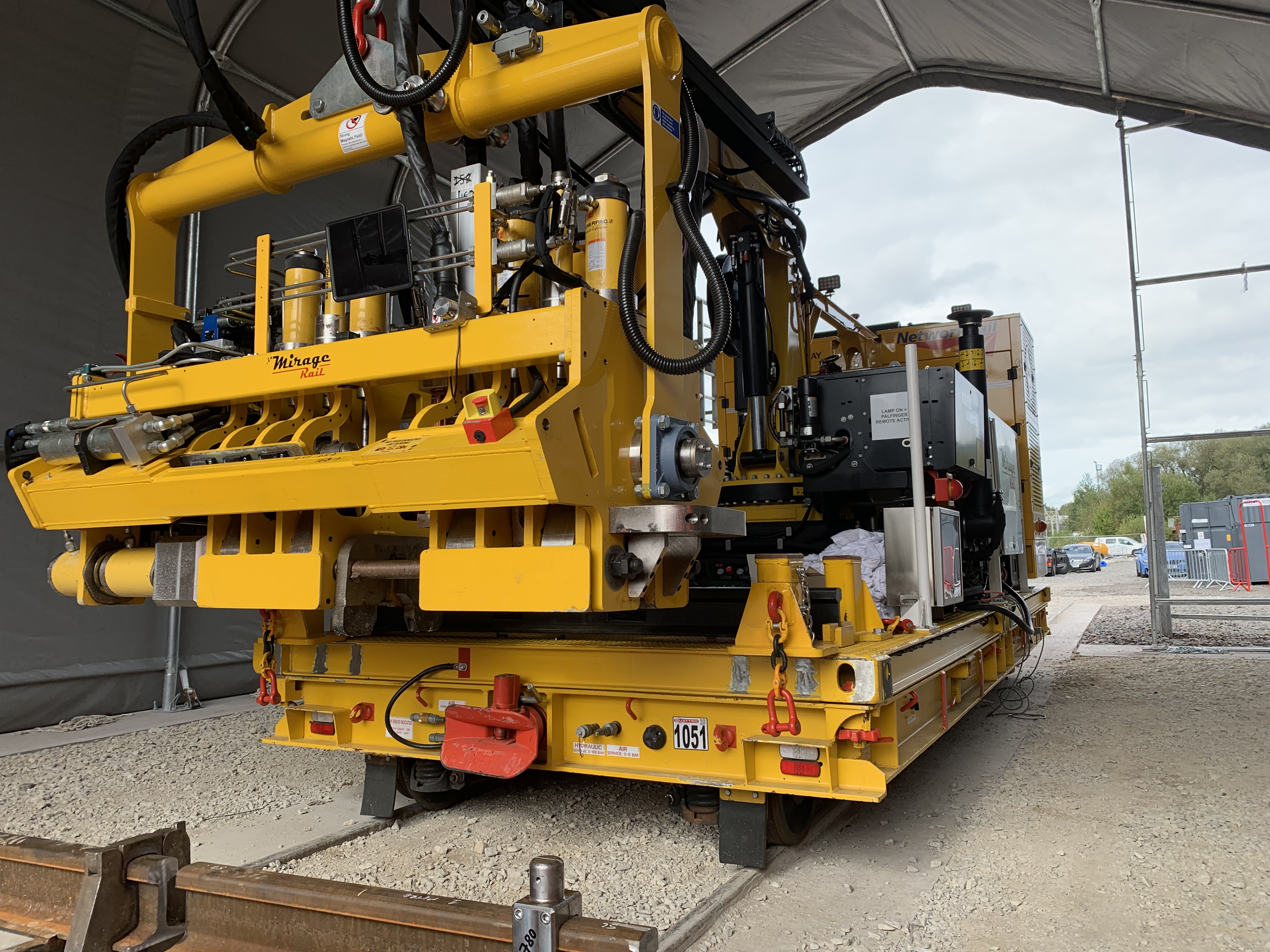 Rail welding machine