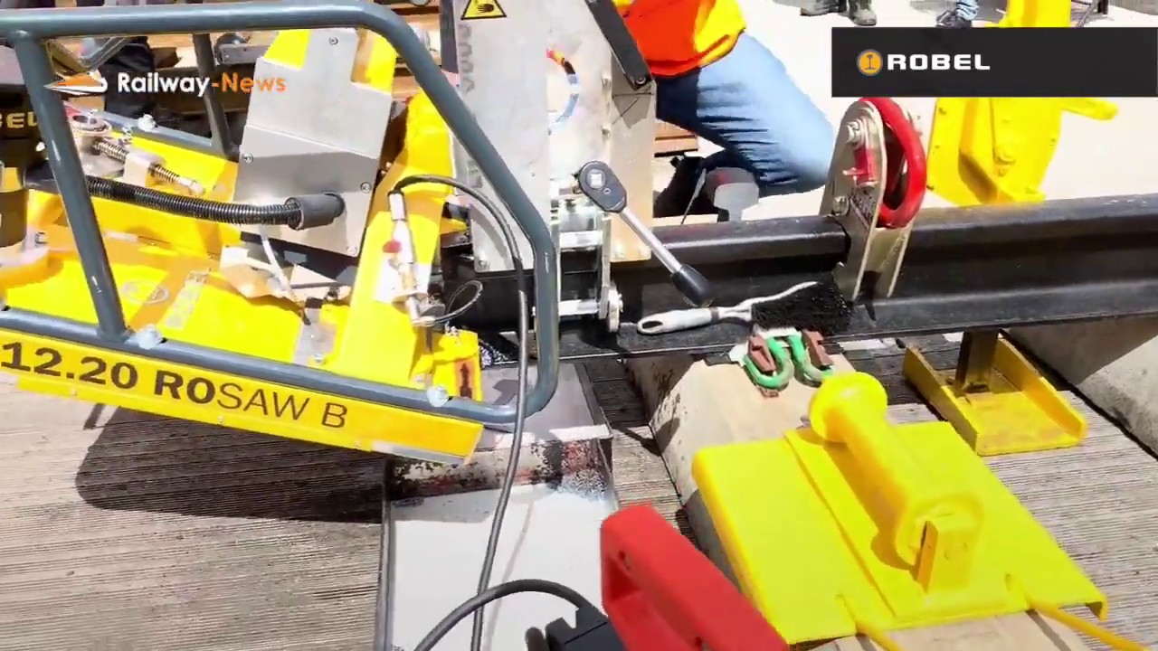 ROBEL ROSAW B Battery Powered Rail Band Saw RailwayNews