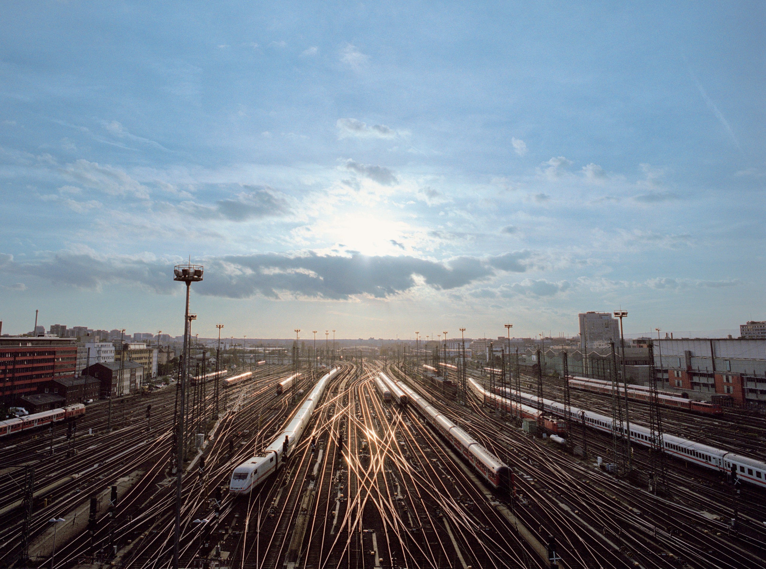 train tracks leading to Frankfurt Central Station