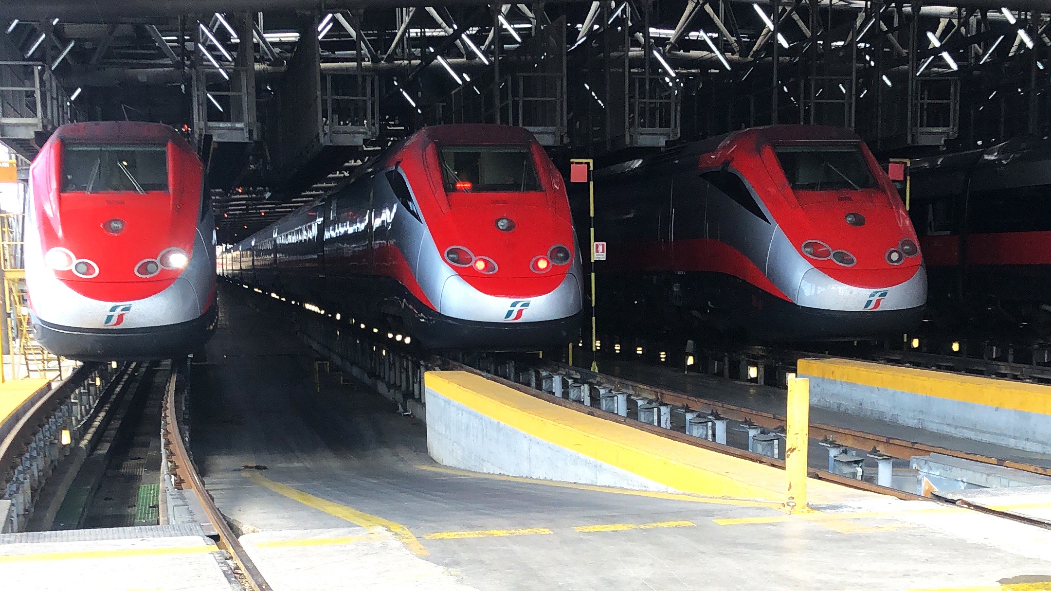 Trenitalia ETR500 Frecciarossa in depot