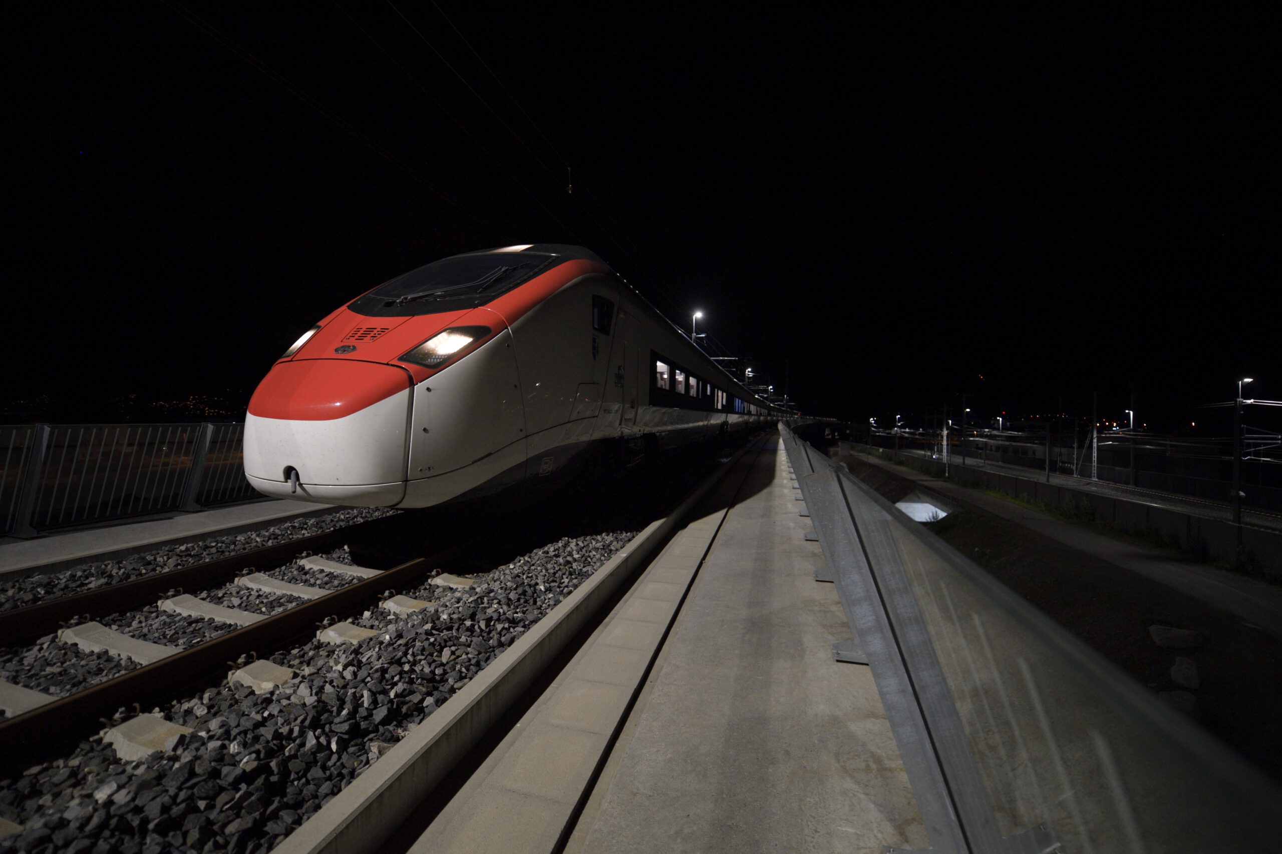 Giruno test run in the Ceneri Base Tunnel