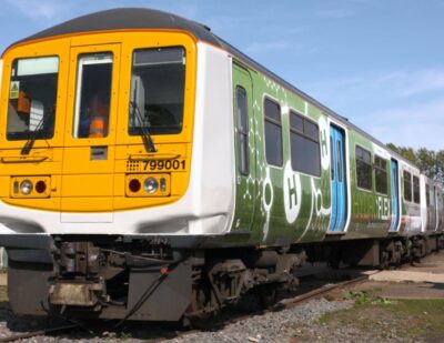Hydrogen Train Runs on UK Mainline for the First Time
