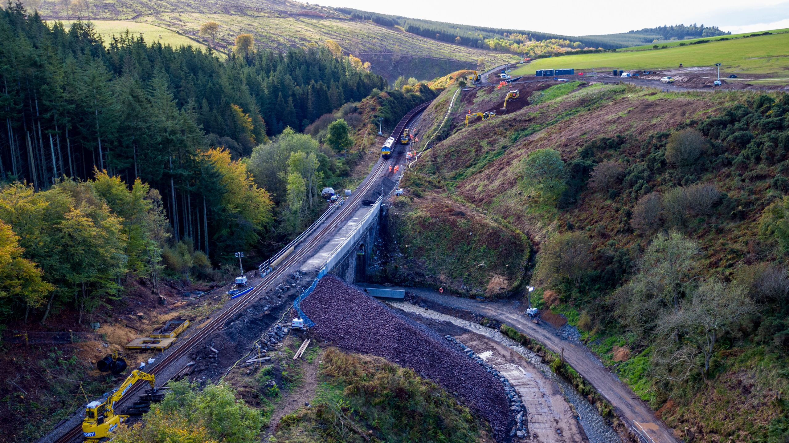 Network Rail begins track repair works at Stonehaven, with the wreckage cleared