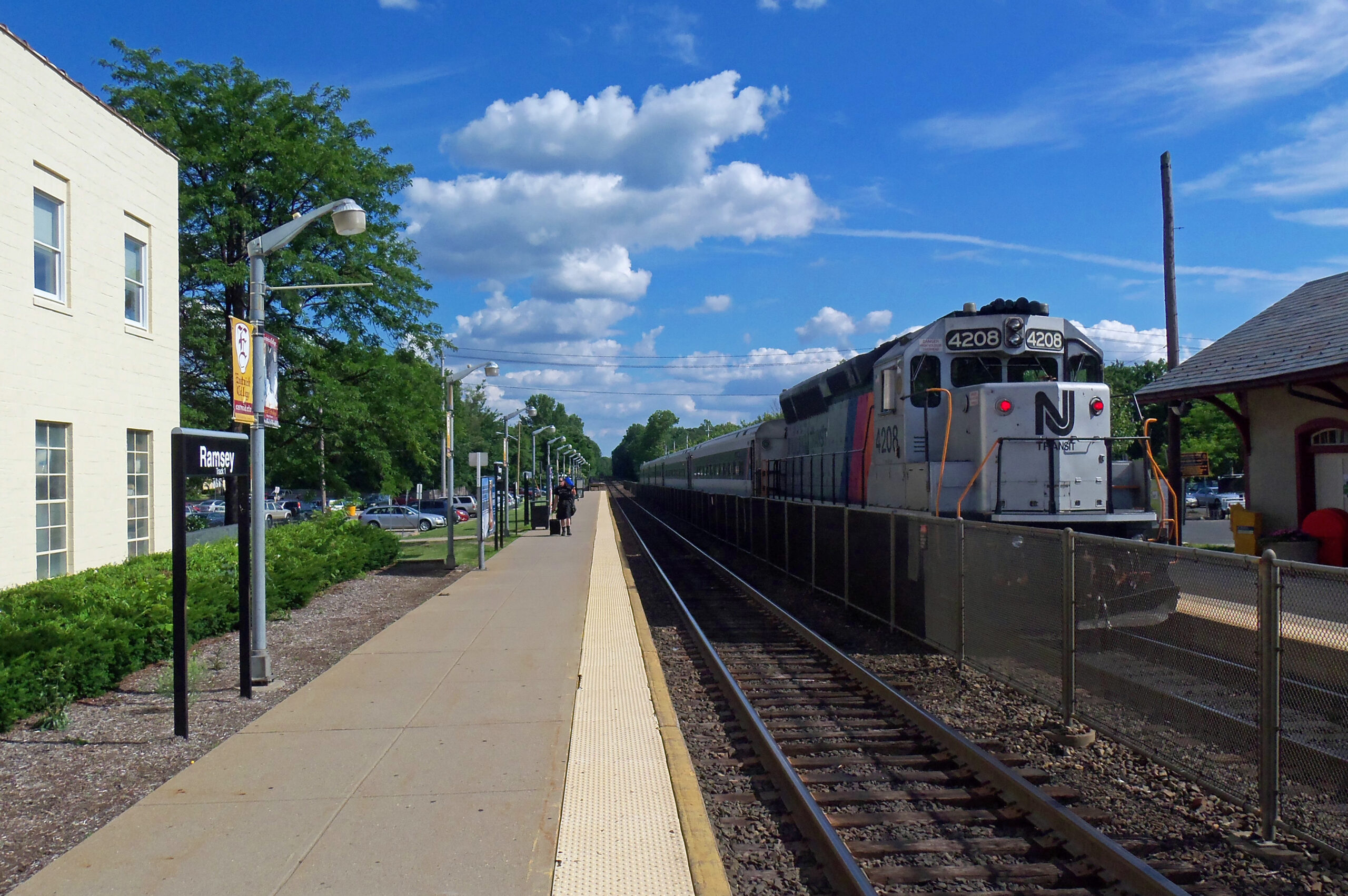 NT Transit commuter train on the Erie Main Line