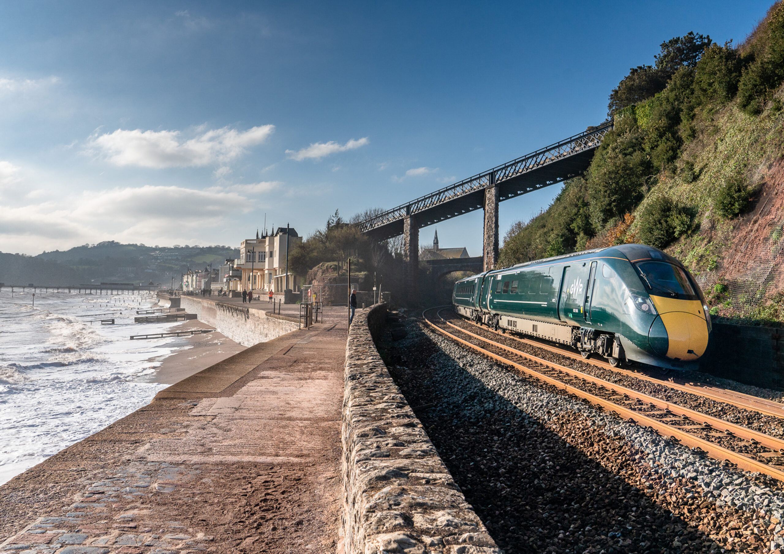 A Hitachi GWR diesel multiple unit 