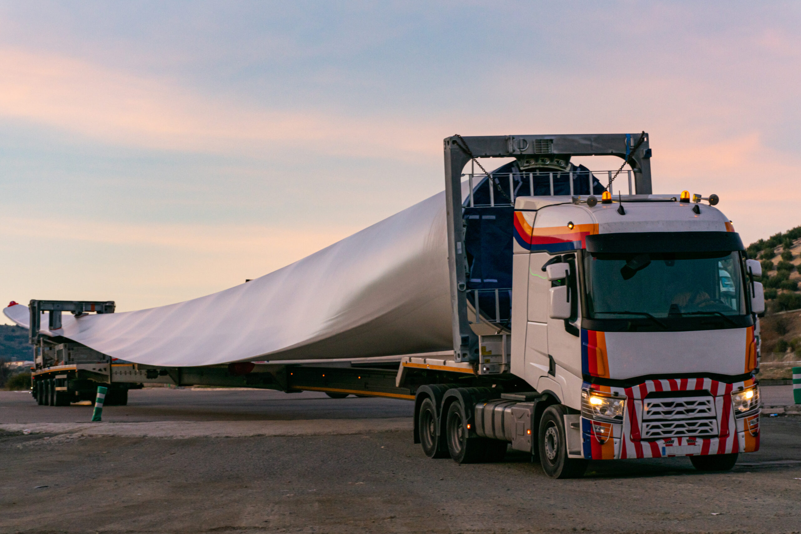 Wind turbine blades to be used in reinforced concrete for HS2