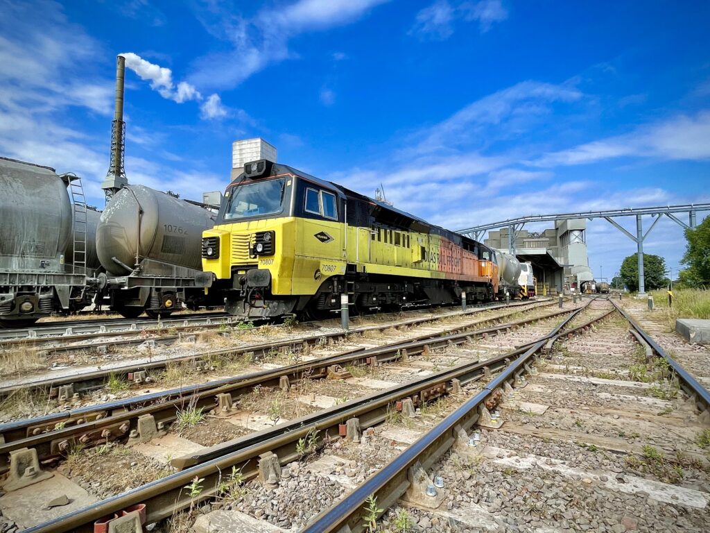 Diesel shunter at terminal