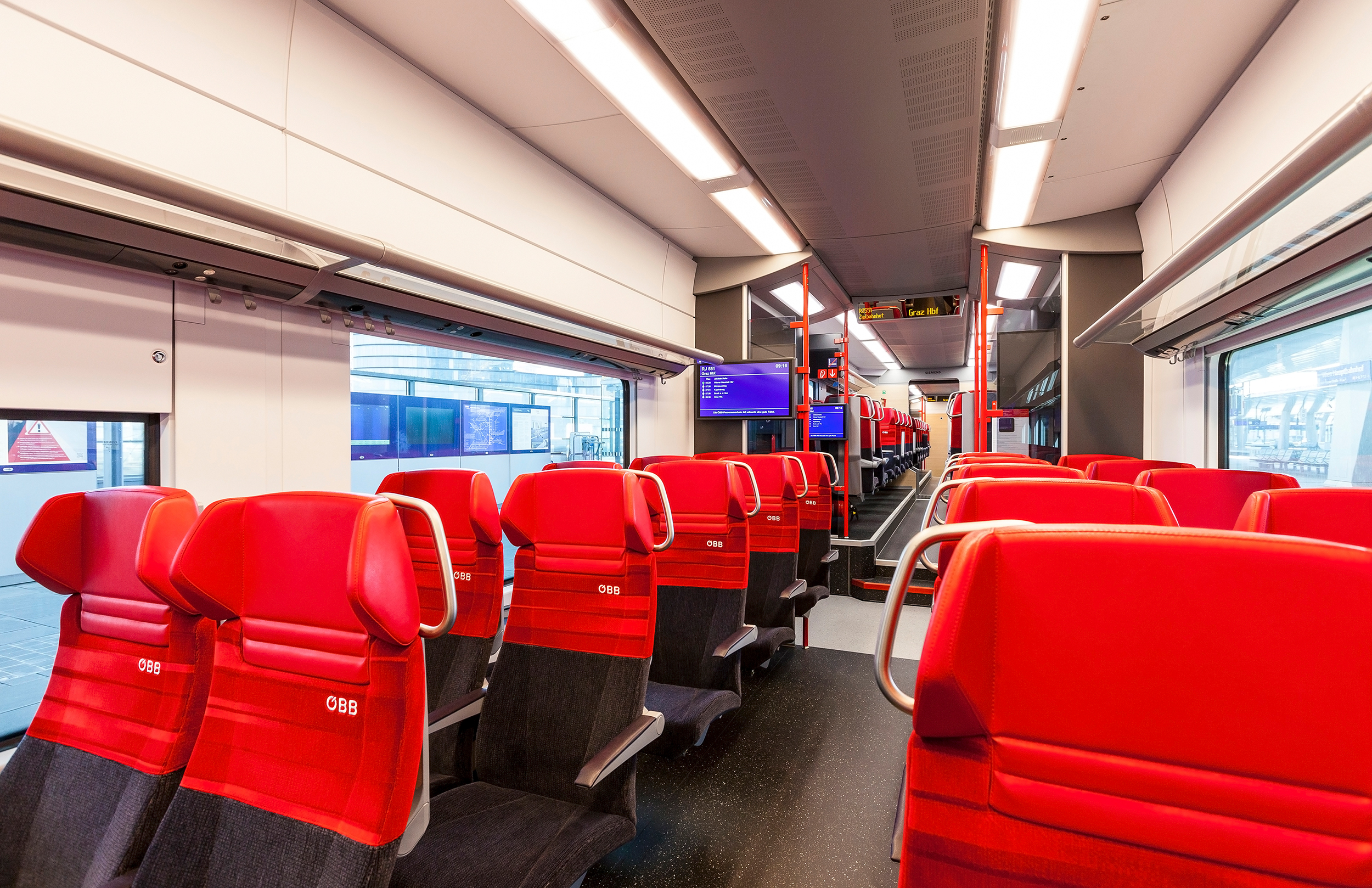 Siemens Desiro ML for Austrian Federal Railways interior