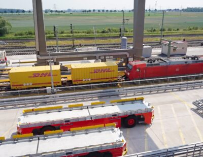 DB Cargo and DHL Deepen Partnership to Move More Parcels by Rail