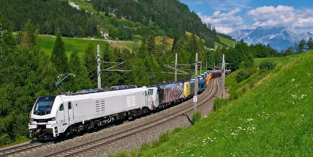 EuroDual locomotive - Brenner test drive
