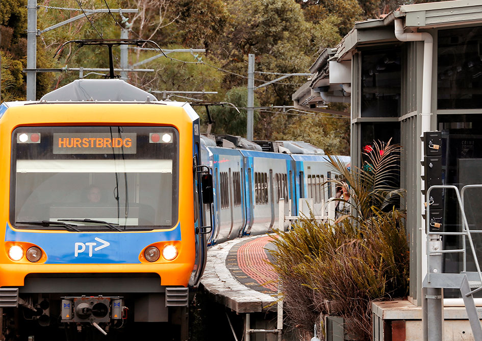 Train travelling through Eltham Station