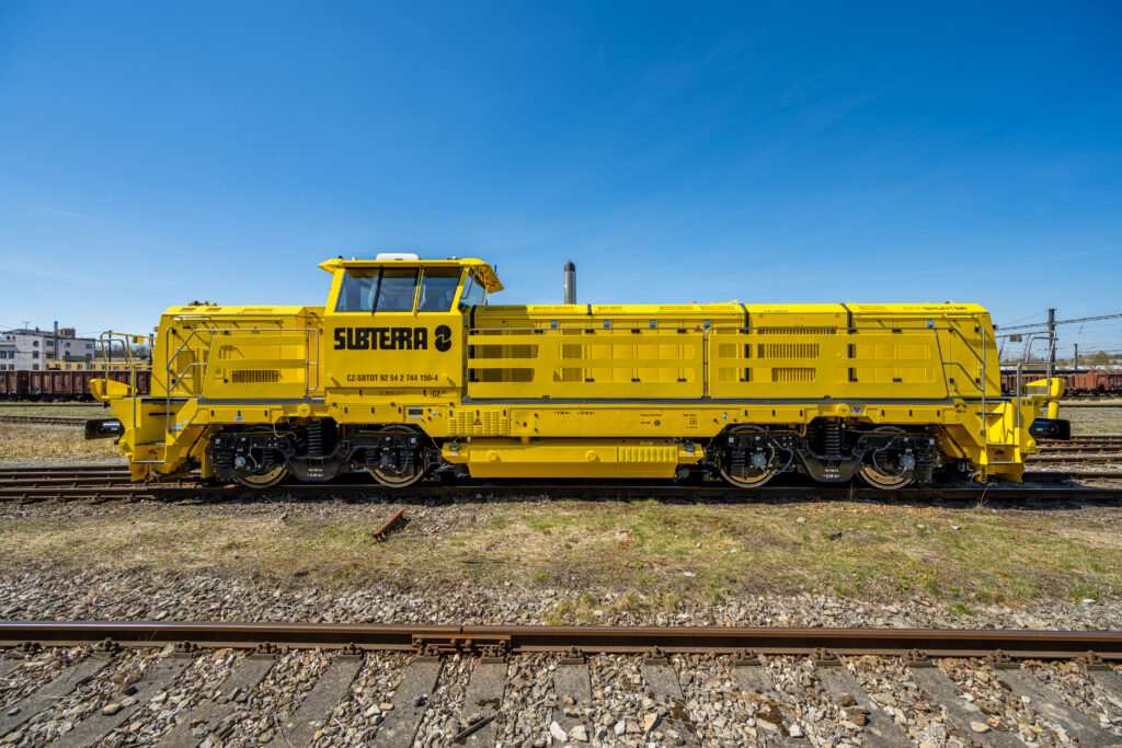 CZ LOKO EffiShunter 1000 locomotive (designation 744.150) 