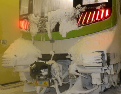 Montreal Metro Winter Test for External Lights