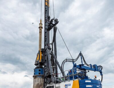 HS2 Trials Electric Drilling Rig for Construction in Warwickshire