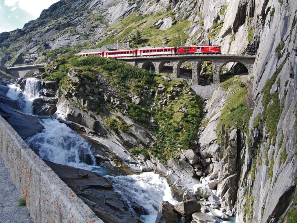 Rock Cliff Monitoring Using Remote IoT Technology Worldsensing Rock Cliff Monitoring Using Remote IoT Technology Worldsensing