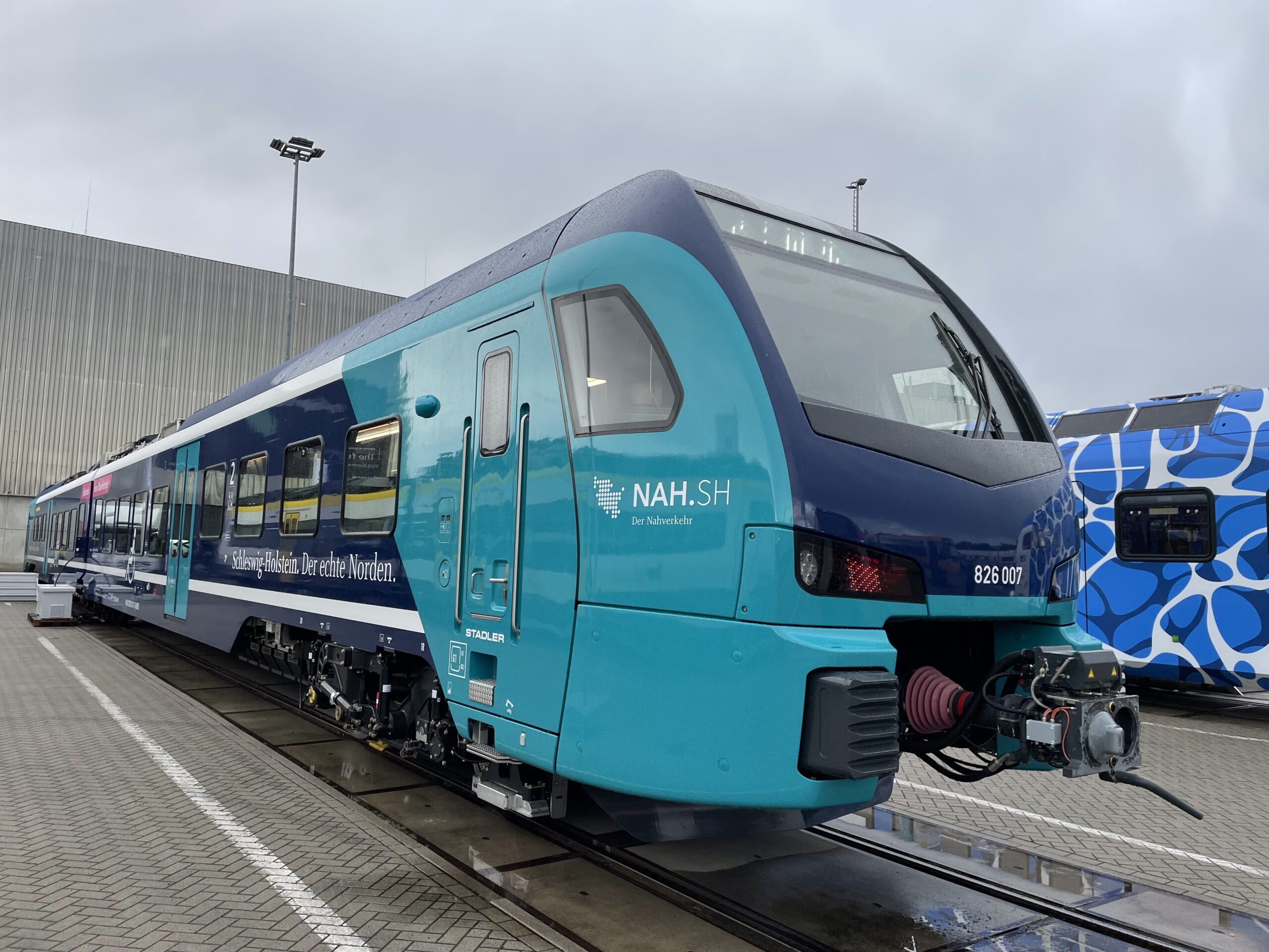 Stadler's first series-produced FLIRT AKKU