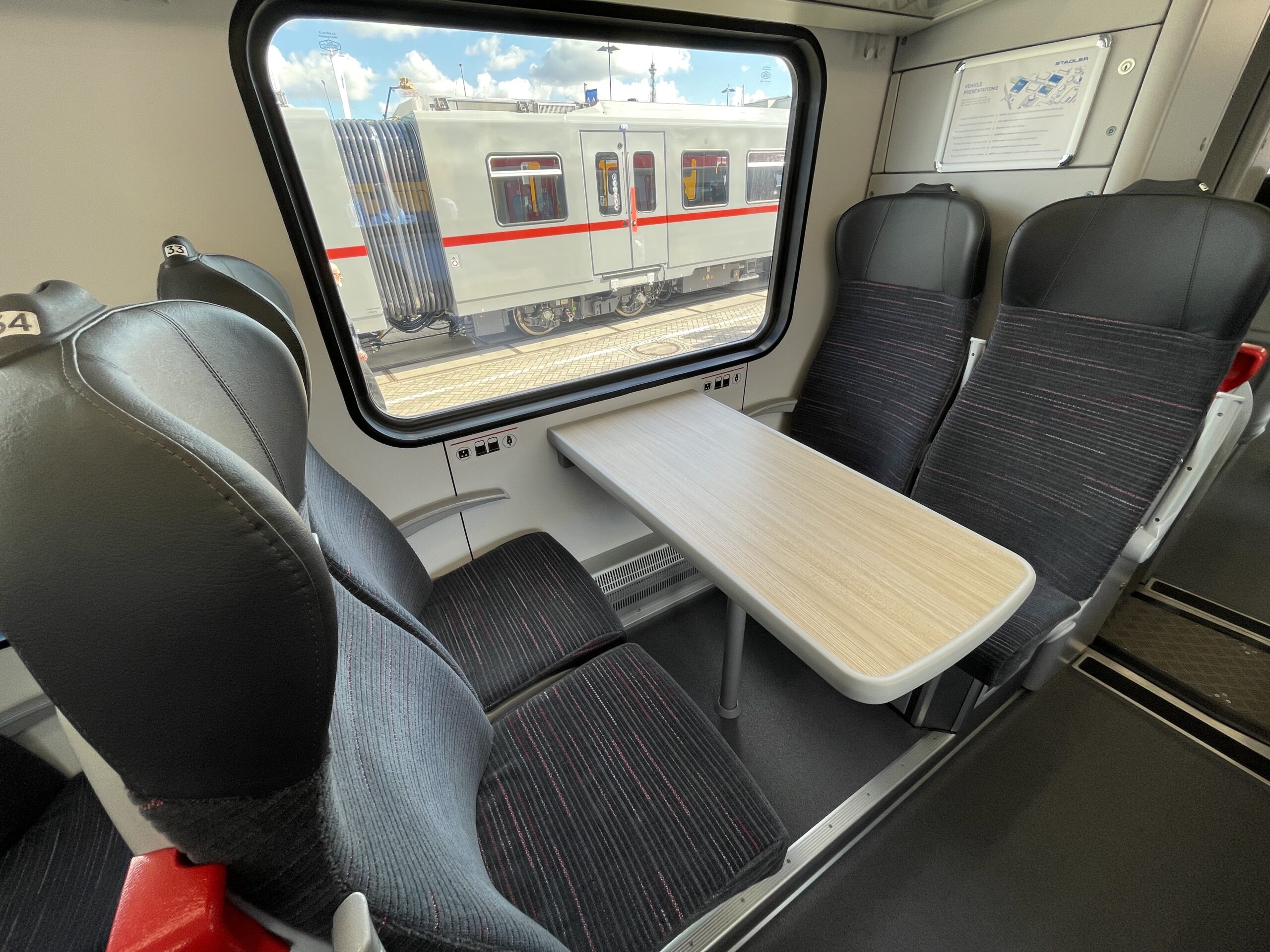 Seating area on the Stadler tri-mode FLIRT