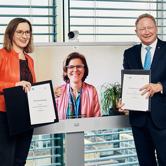 In order to promote climate-neutral mobility, Deutsche Bahn and Fortescue Future Industries have agreed on extensive cooperation.