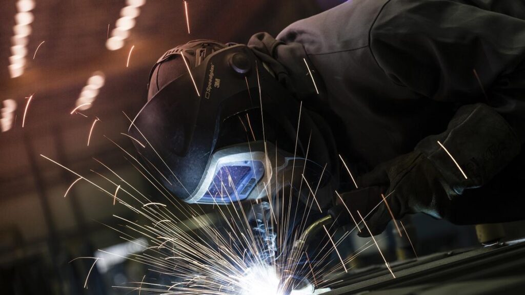 Alstom to recruit 200 welders for its Česká Lípa site in Czech Republic