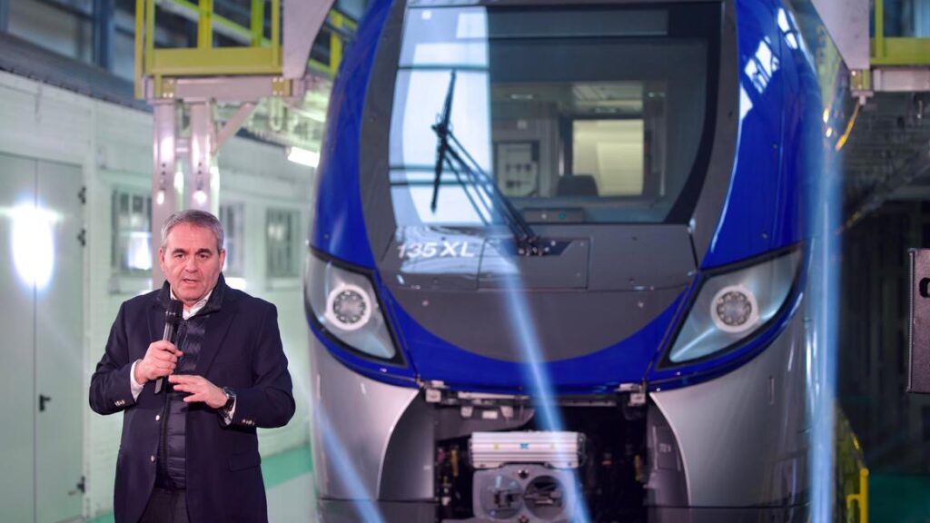 Xavier Bertrand, President of the Hauts-de-France Region, presents the first Omneo Premium trainset of the Hauts-de-France Region