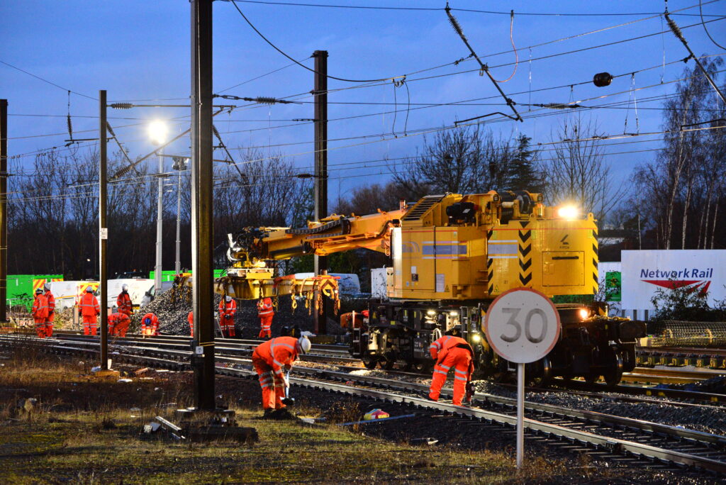 Network Rail Progresses Transpennine Route Upgrade Works | Railway-News