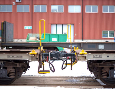 Knorr-Bremse Tests Digital Automatic Coupler on Swedish Freight Train