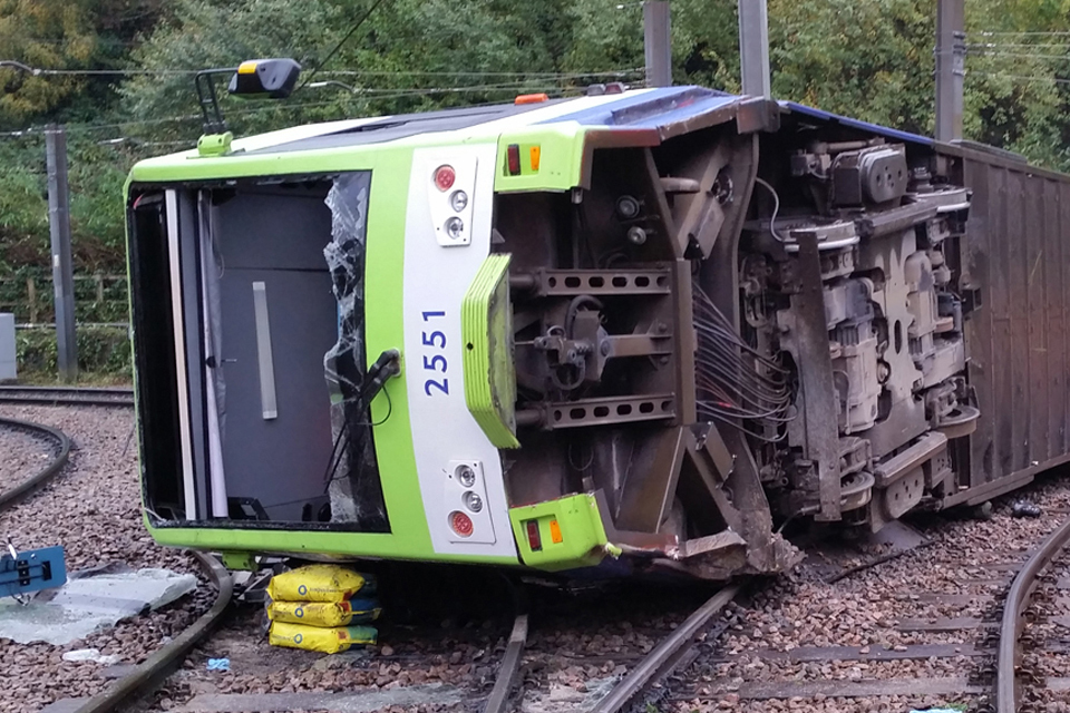 Image of derailed tram at Sandilands Junction