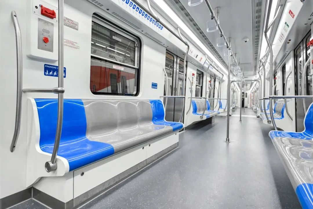 The interior of the new articulated vehicle 