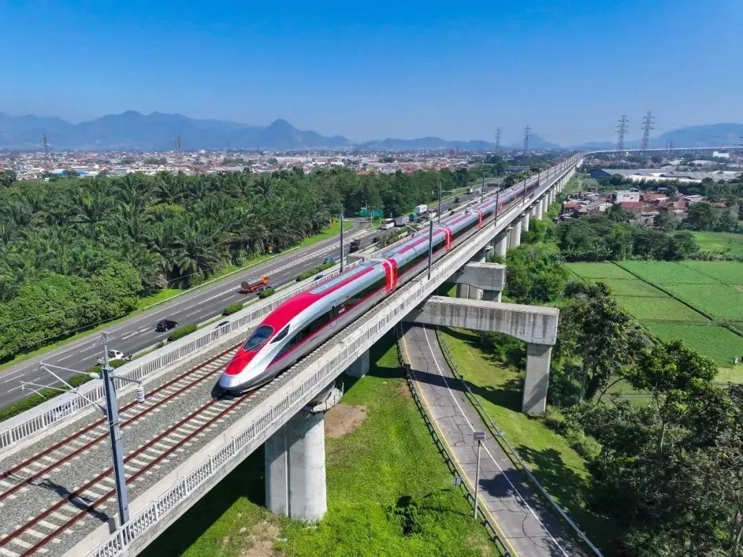 CRRC-made train on Jakarta-Bandung High-Speed Railway