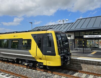 Liverpool’s Battery-Powered Trains to Commence Service at Headbolt Lane Station