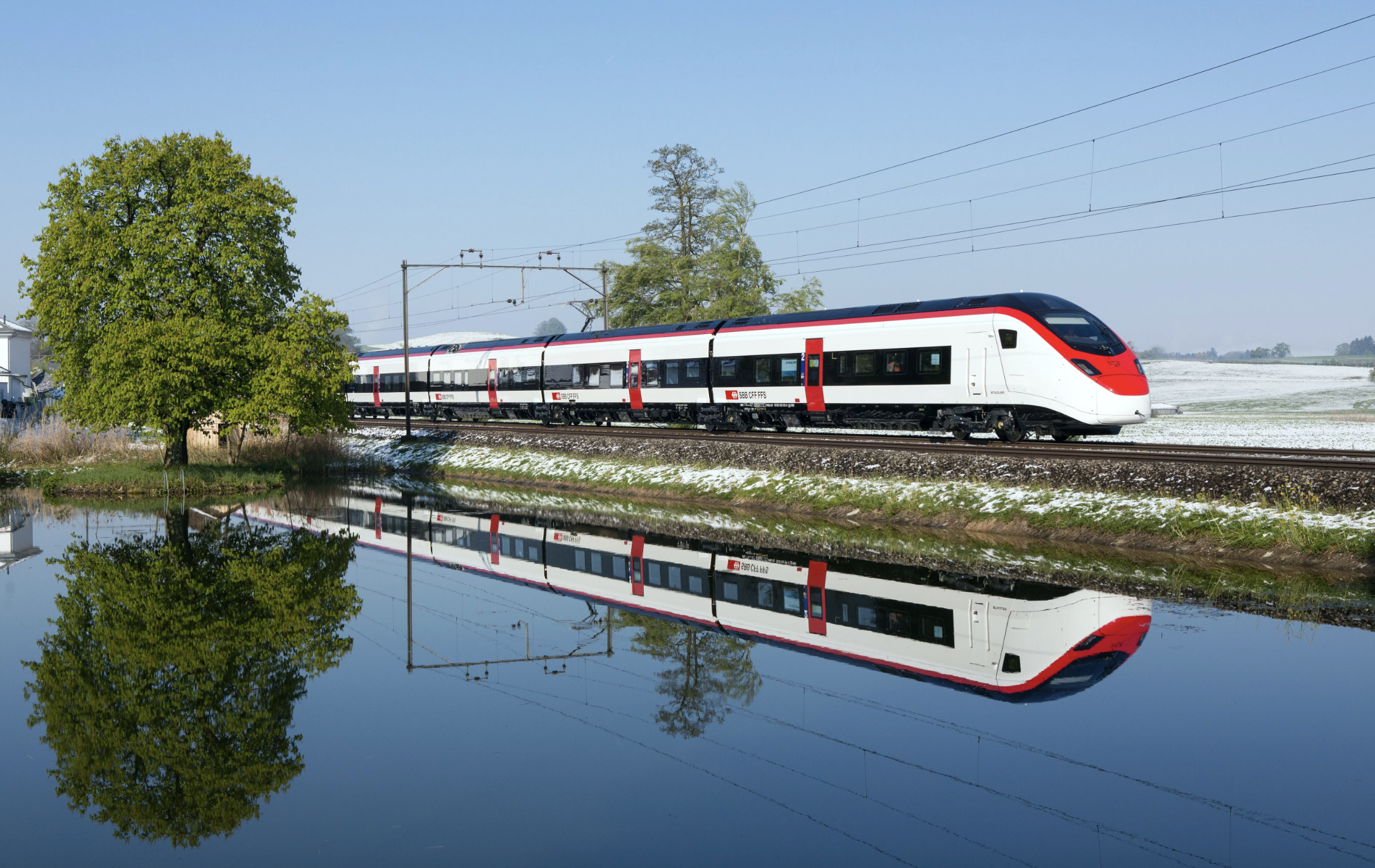 The Giruno trains are eleven-part electric multi-system multiple units