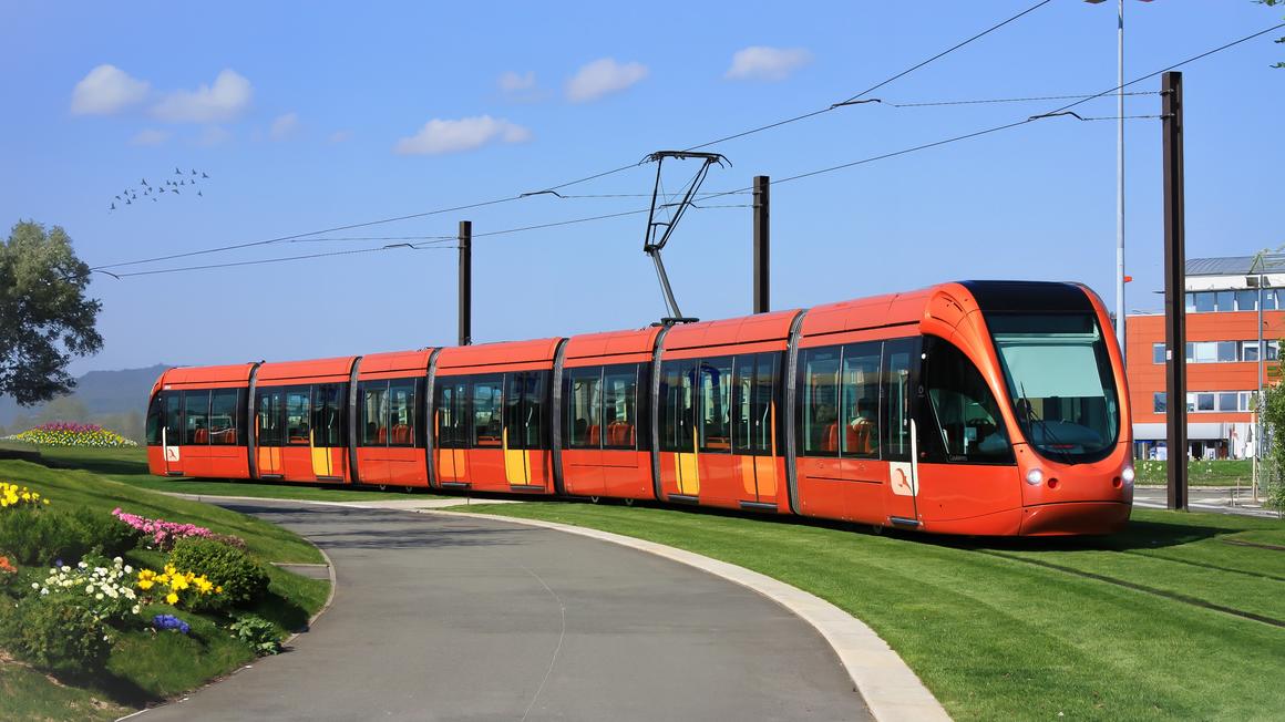 A 32-metre Citadis tram, which will be extended to 44 metres at the end of this project