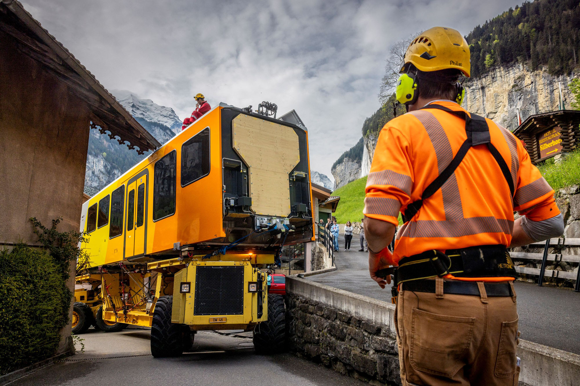 The new rolling stock arrives for the for the Grütschalp-Mürren adhesion railway