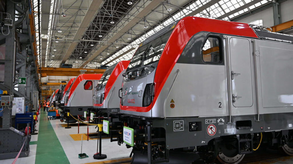 Italy: Mercitalia Rail Orders 70 Alstom Traxx Universal Locomotives ...